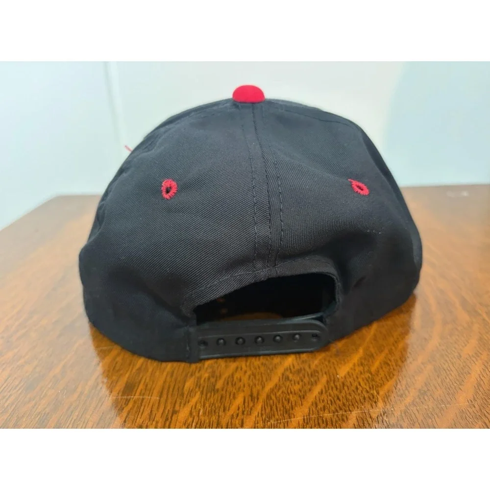 Vintage Chicago Bulls Hat‎ Snap Back Mens One Size Black Red NBA Basketball 90s